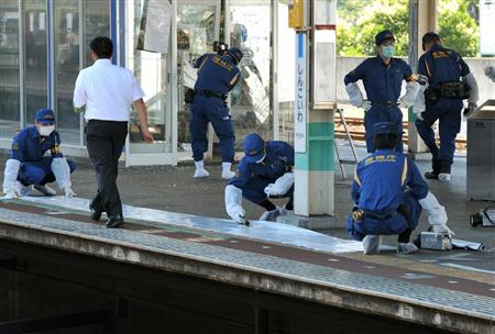 新小岩駅から電車に飛び込んで死んだ人の現場検証